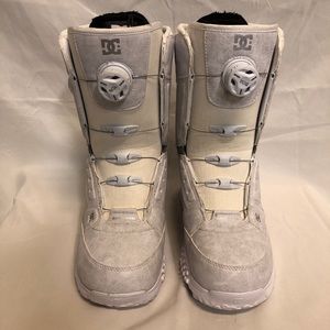 2020 DC “ Lotus” snowboard boots